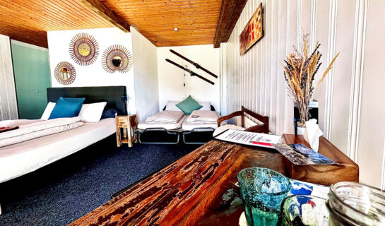 HÔTEL RESTAURANT LES CERNETS VAL-DE-TRAVERS Les Verrières