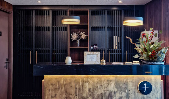 JOHN'S LODGE Les Collons