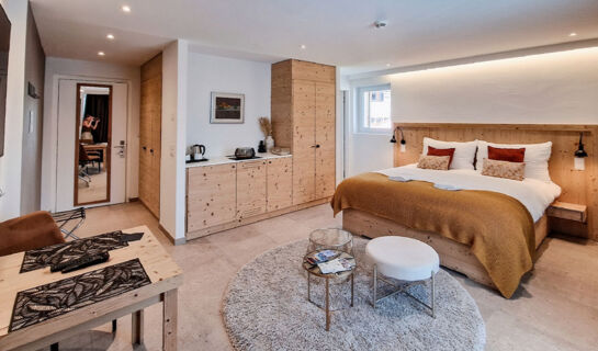 JOHN'S LODGE Les Collons