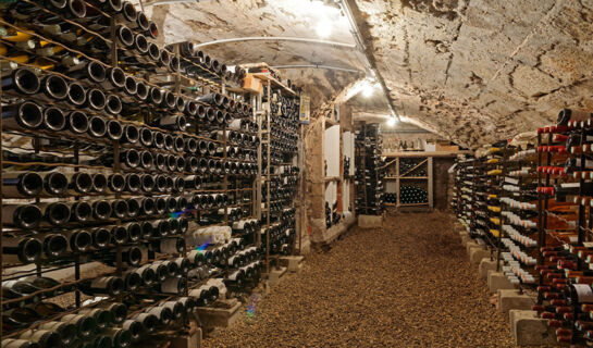 HÔTEL DES TROIS MAURES Couches