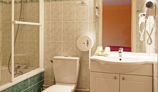 HÔTEL DES TROIS MAURES Couches