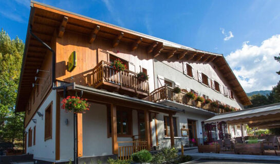 LOGIS HÔTEL LES PEUPLIERS Baratier