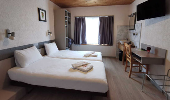 HÔTEL CRÊT DE L'ANNEAU Travers