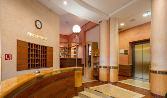 WELLNESS HOTEL JEAN DE CARRO Karlsbad