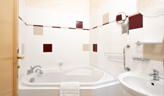 WELLNESS HOTEL JEAN DE CARRO Karlsbad