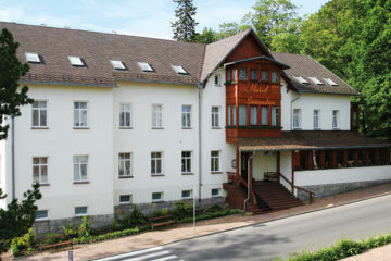 HOTEL ŚWIERADOW Bad Flinsberg