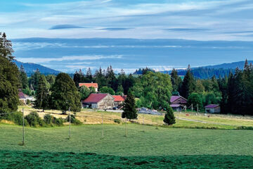 HÔTEL RESTAURANT LES CERNETS VAL-DE-TRAVERS Les Verrières