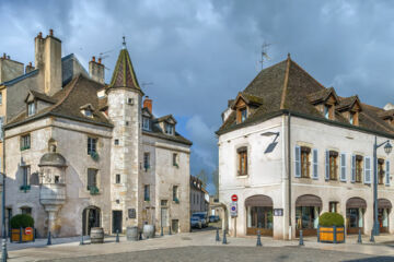 HOSTELLERIE BOURGUIGNONNE (B&B) Verdun-sur-le-Doubs
