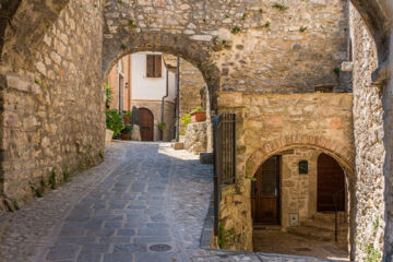 BORGO SAN VALENTINO HOTEL DIFFUSO Casteldilago