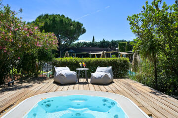 SEVAN PARC HOTEL (B&B) Pertuis