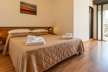 HOTEL AVILA IN Torre Pedrera (RN)