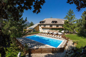 LES BARTAVELLES HOTEL RESTAUTANT & SPA Crots